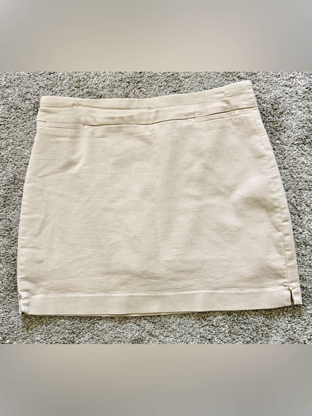 ✨ Croft & Barrow Beige Khaki Stretch Mini Skirt - Size S ✨